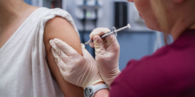 Вакцинация. Обращение Сухорукова