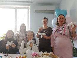 По всей России продолжаются акции, приуроченные к празднику - Дню беременных, который отмечается дважды в год: 7 октября и 7 апреля. Одно из таких мероприятий состоялось 8 октября 2025 года в Самарской городской клинической поликлинике № 15. #8