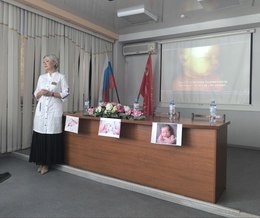 По всей России продолжаются акции, приуроченные к празднику - Дню беременных, который отмечается дважды в год: 7 октября и 7 апреля. Одно из таких мероприятий состоялось 8 октября 2025 года в Самарской городской клинической поликлинике № 15. #1