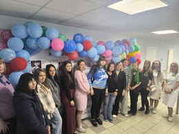 По всей России продолжаются акции, приуроченные к празднику - Дню беременных, который отмечается дважды в год: 7 октября и 7 апреля. Одно из таких мероприятий состоялось 8 октября 2025 года в Самарской городской клинической поликлинике № 15. #4