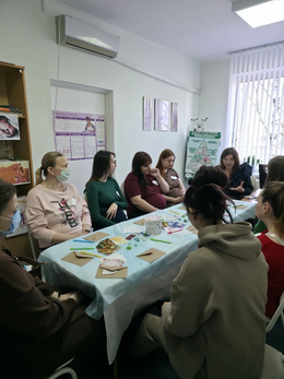 7 апреля в Самарской городской клинической поликлинике № 15 прошли праздничные мероприятия посвященные Дню беременных. На встрече будущих мам ожидал теплый приём в комфортной обстановке с вручением подарков и поздравлений.  #10